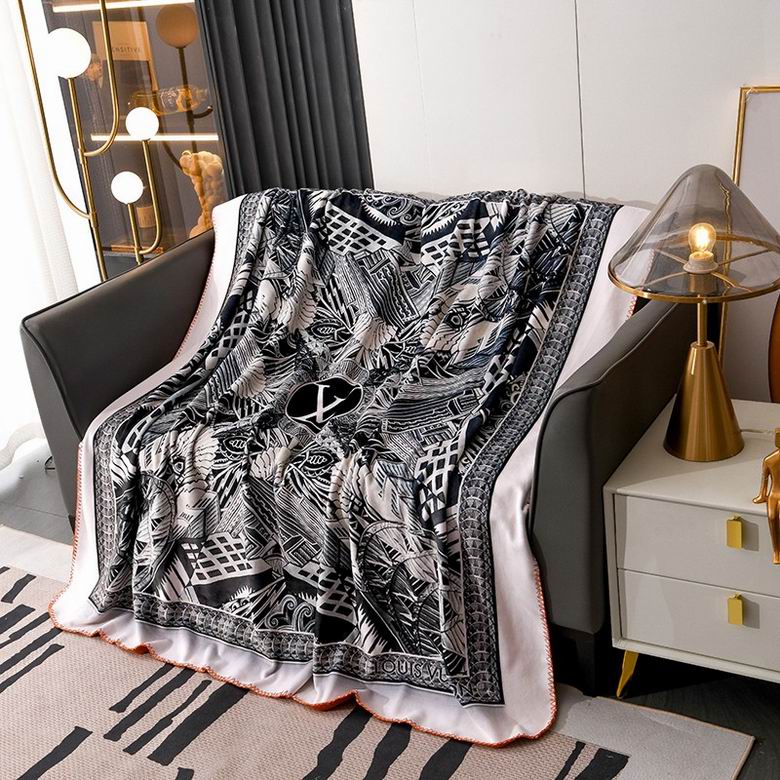 LV 1.5x1.5m 1.5x2.0m 2.0x2.3m   (2)