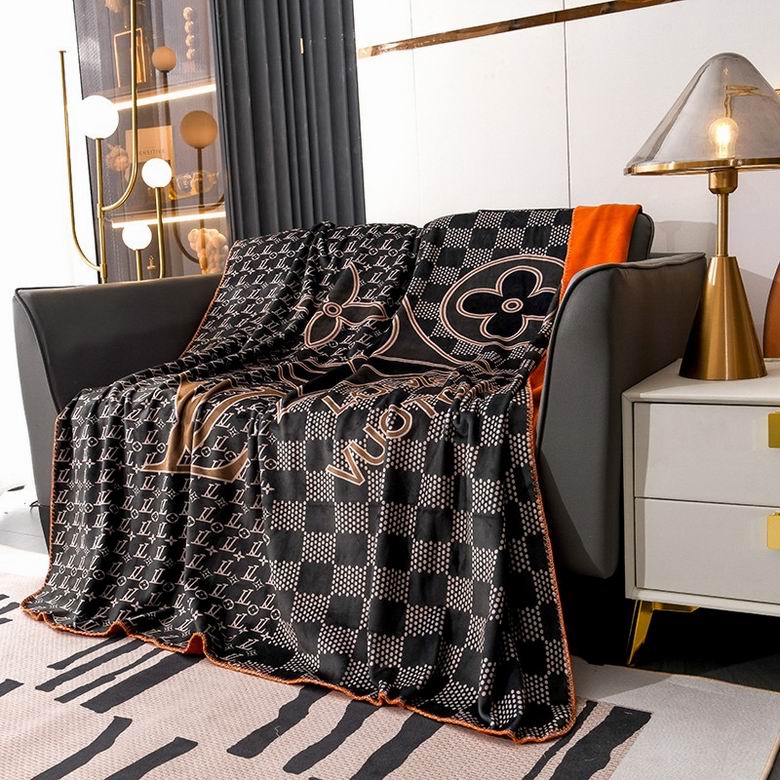 LV 1.5x1.5m 1.5x2.0m 2.0x2.3m   (4)