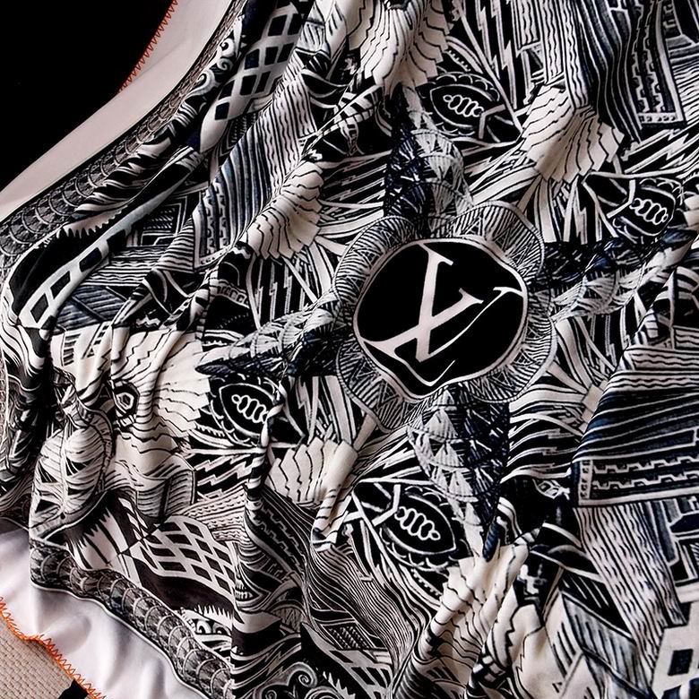 LV 1.5x1.5m 1.5x2.0m 2.0x2.3m   (7)