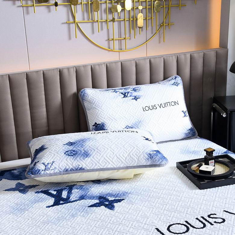 LV 2.0x2.2m 2.3x2.5m   (6)