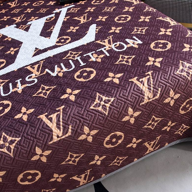 LV 2.0x2.2m 2.3x2.5m   (8)