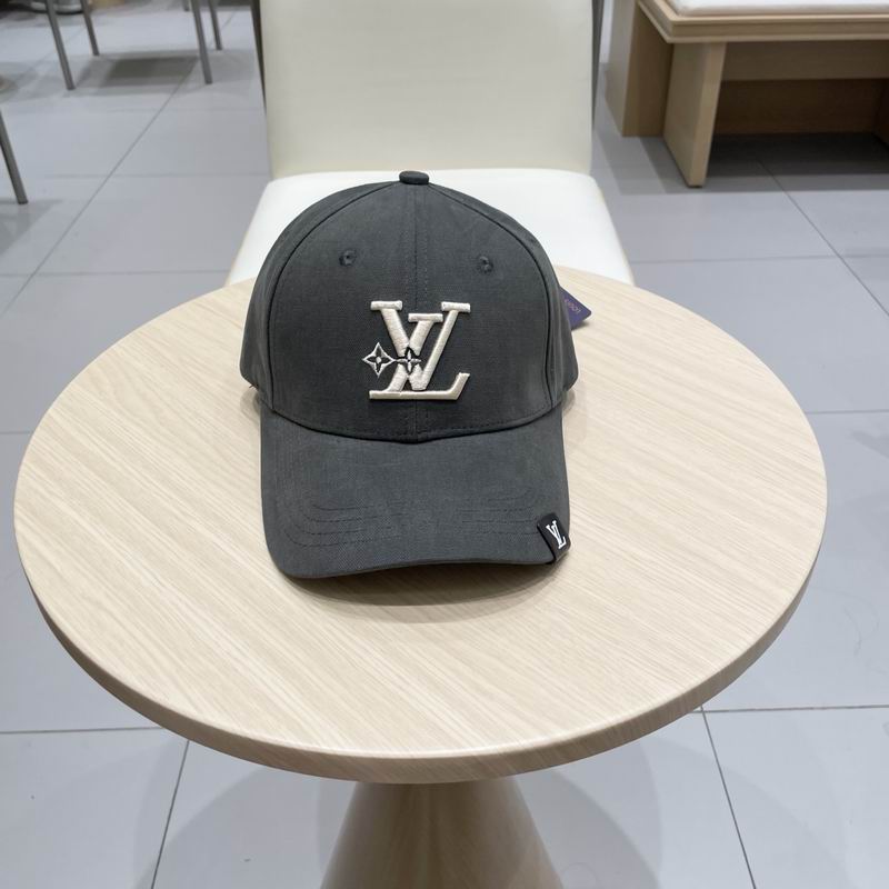 LV Cap (1605)