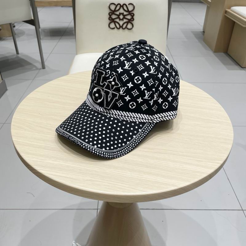 LV Cap (3822)