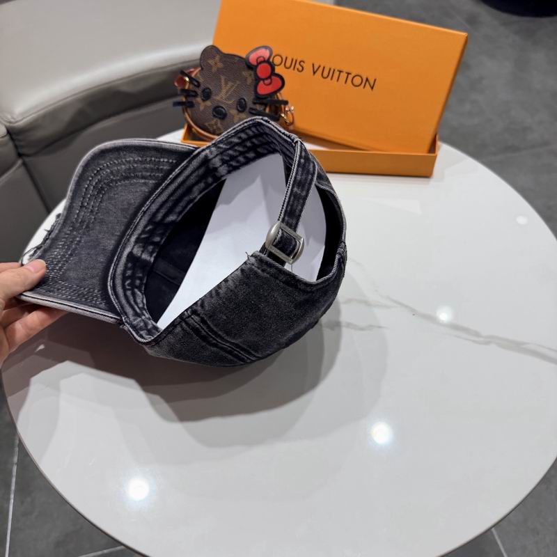 LV Cap (4906)