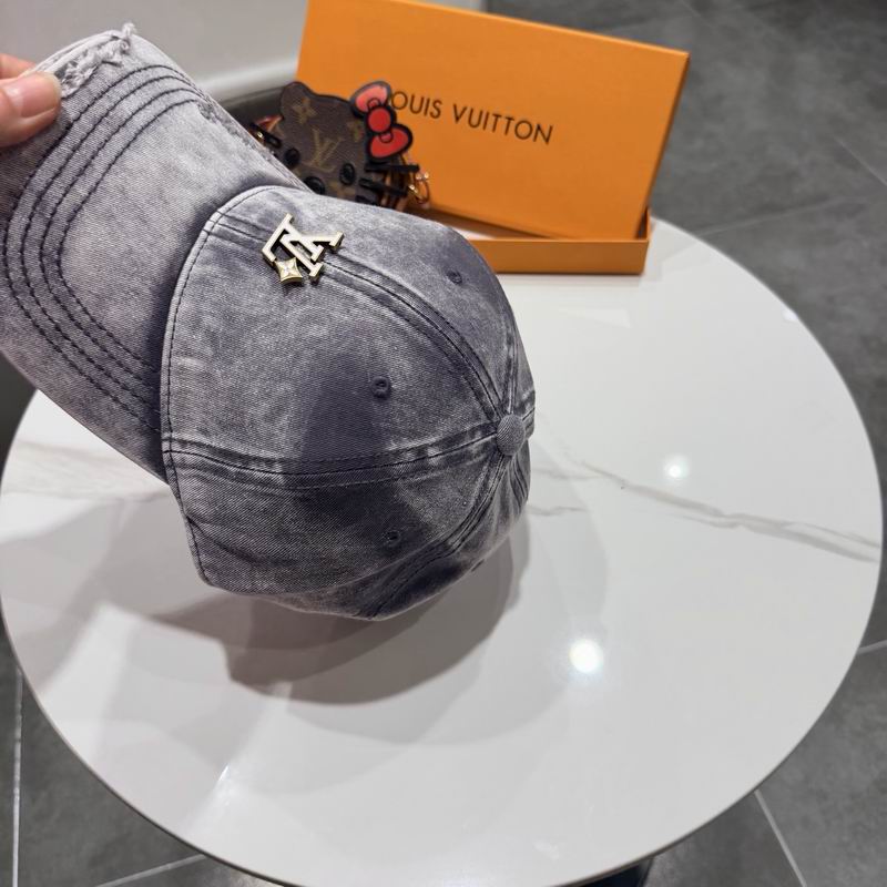 LV Cap (4915)