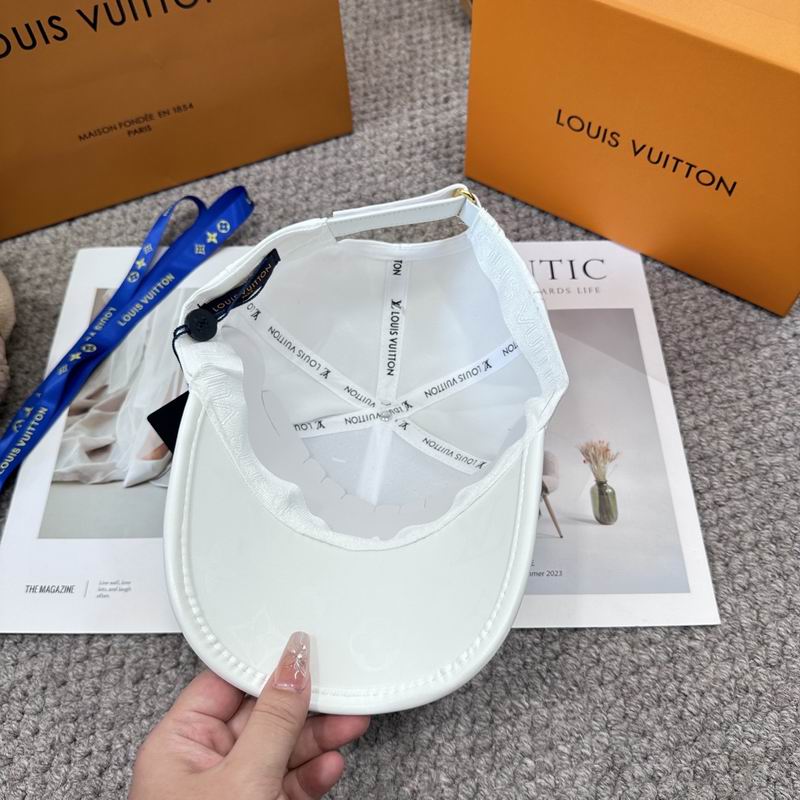LV Cap (6766)