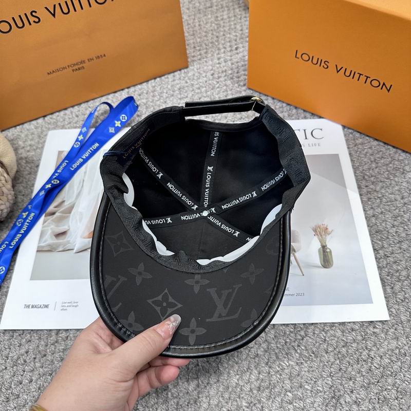 LV Cap (6776)