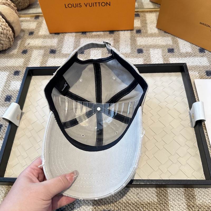 LV Cap (7023)
