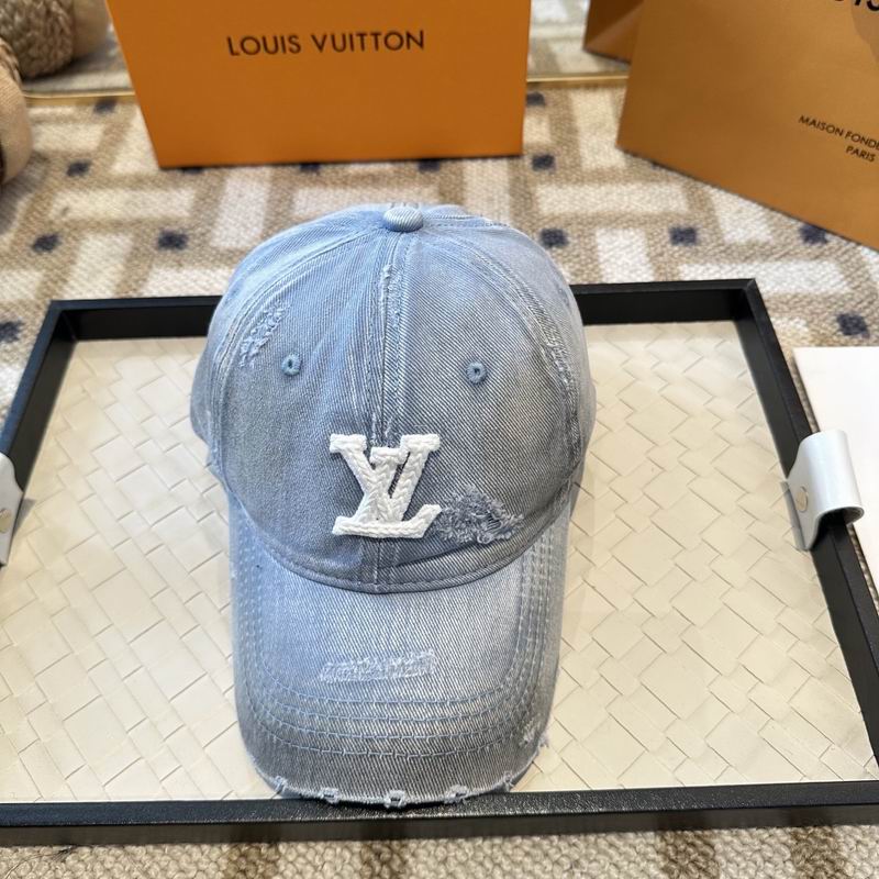 LV Cap (7049)