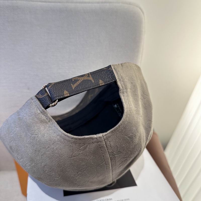 LV Cap (7202)