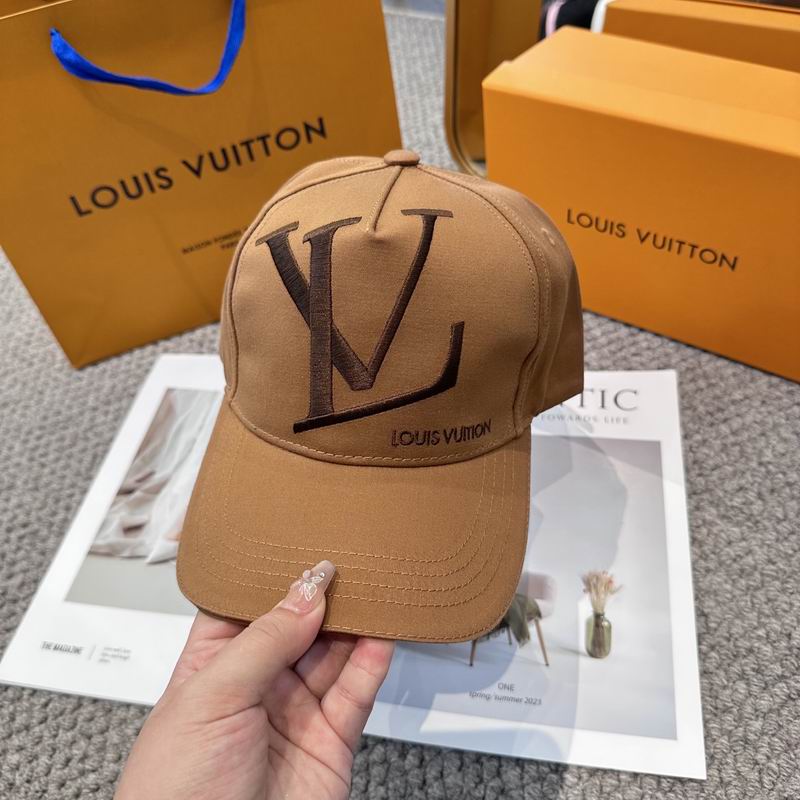 LV Cap (8702)