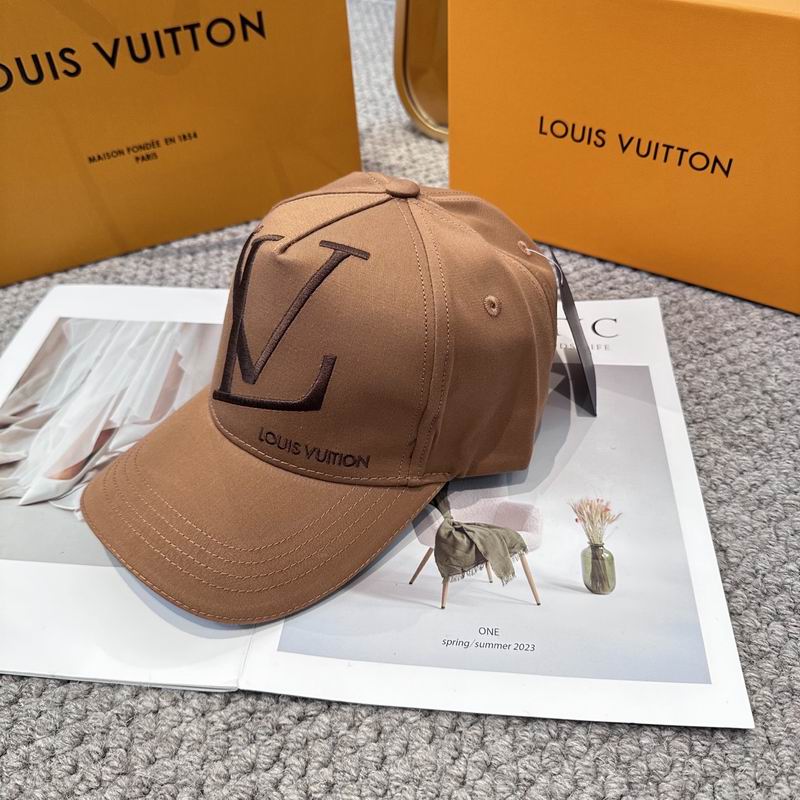 LV Cap (8704)