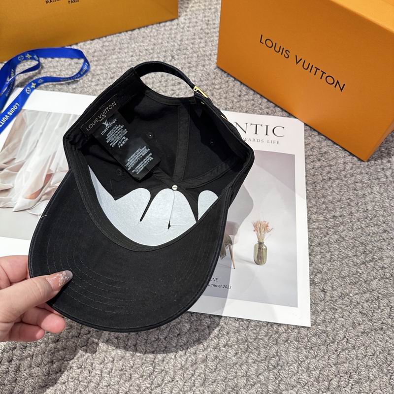 LV Cap (8782)