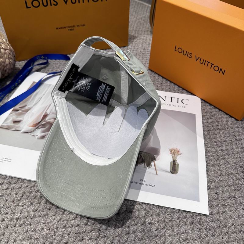 LV Cap (8792)