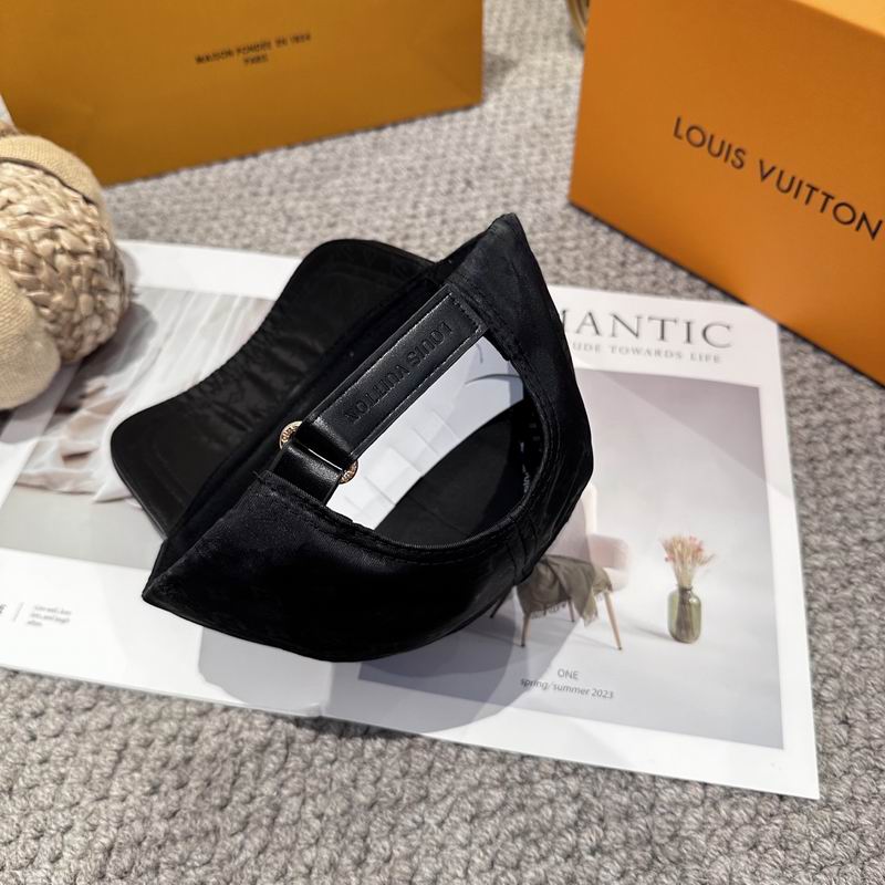 LV Cap (8827)