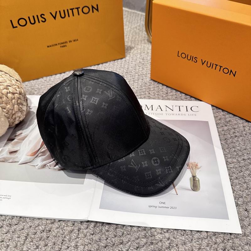 LV Cap (8833)