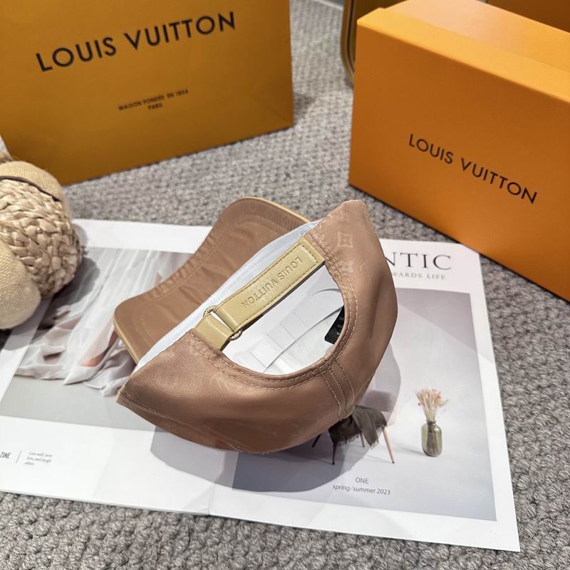 LV Cap (8837)