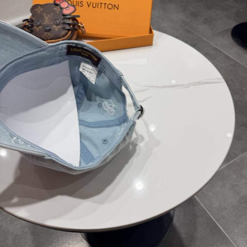 LV Cap (9453)