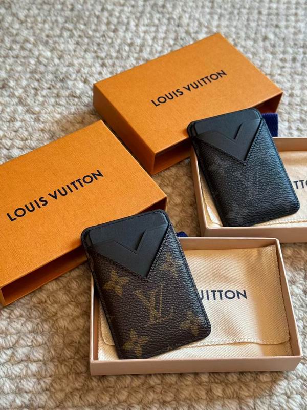 LV Card Bag (3)