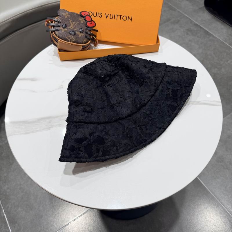 LV Hat (1563)
