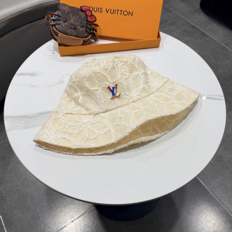 LV Hat (1573)