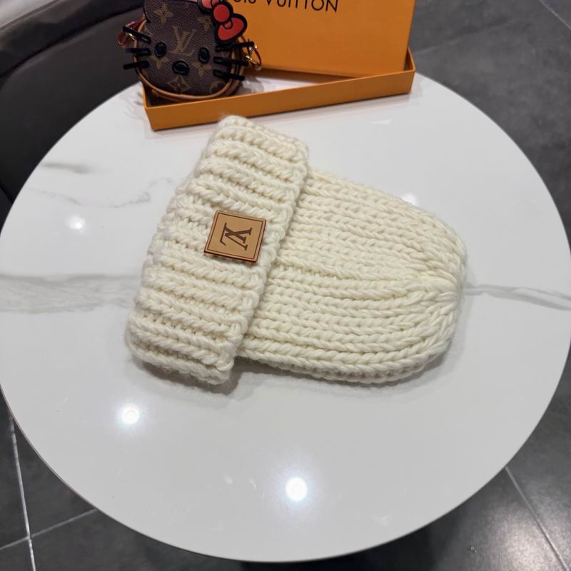 LV Hat (319)