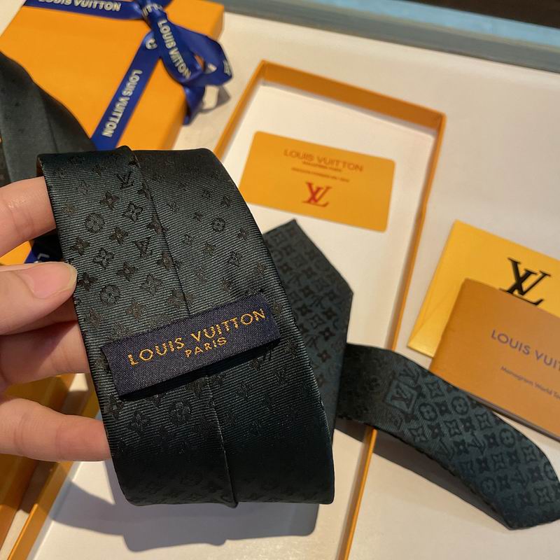 LV Tie hm (104)