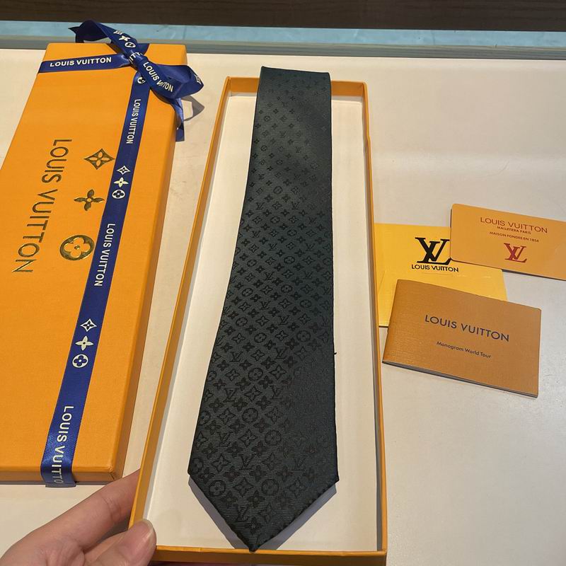 LV Tie hm (107)