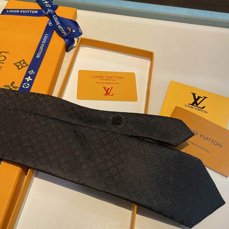 LV Tie hm (129)