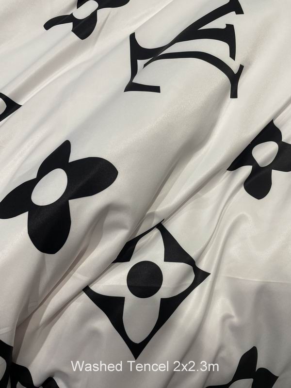 LV Washed Tencel 2x2.3 m  (4)