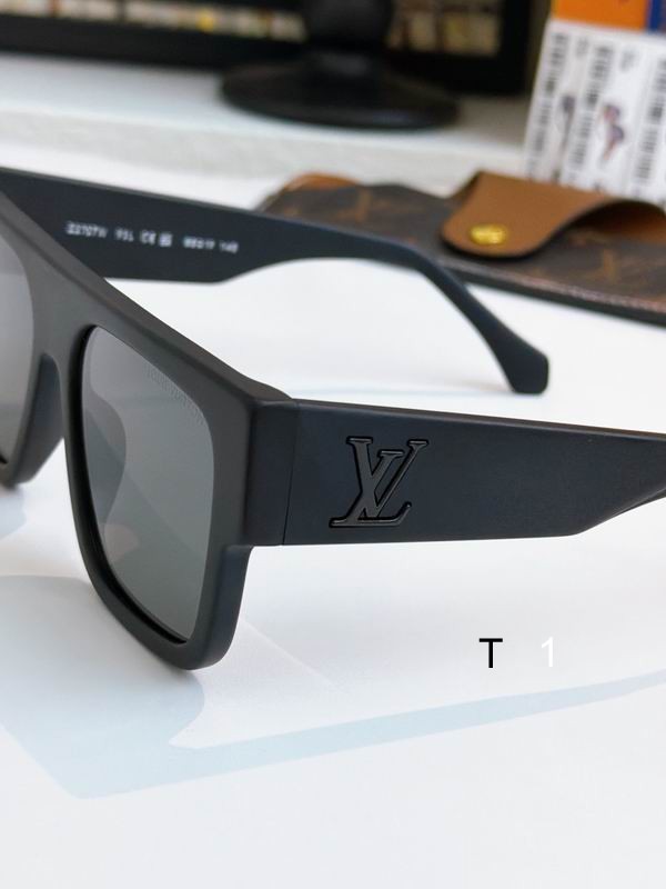 LV Z2125w 55 19-145 a06