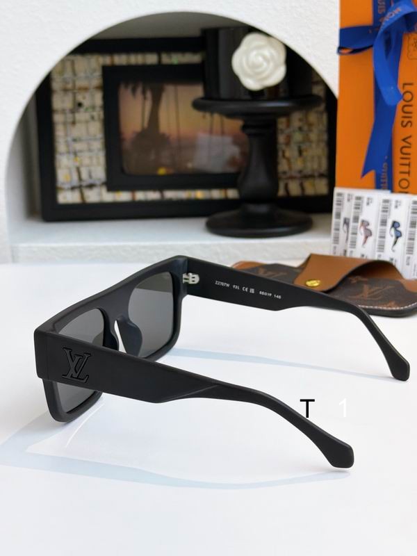 LV Z2125w 55 19-145 a07