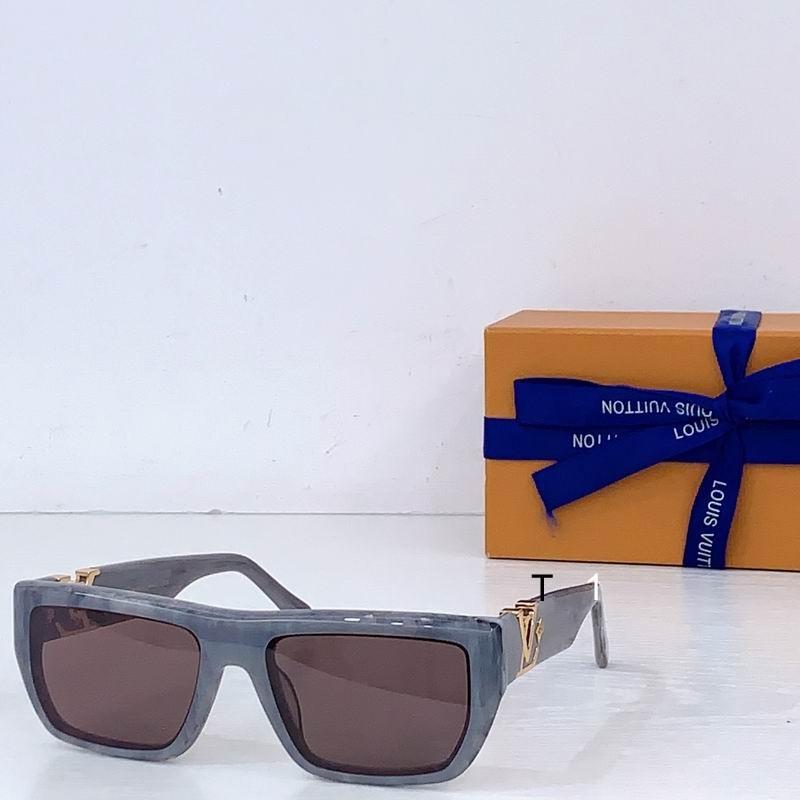 LV Z2872 57 18-145 b04