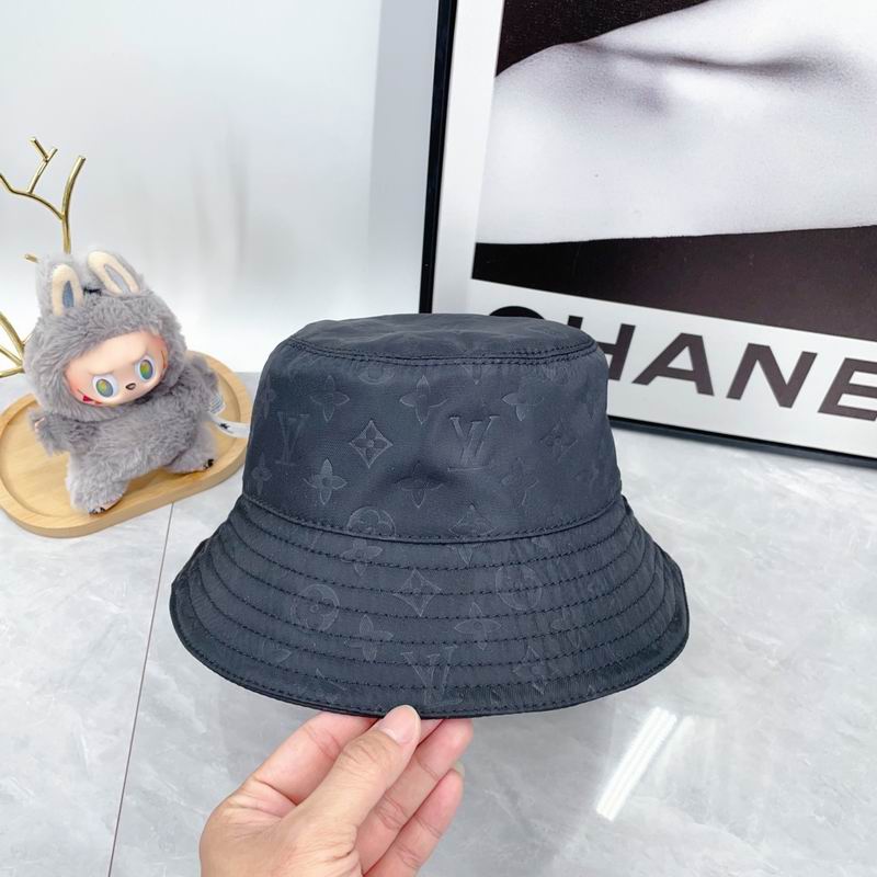 LV hat dx (163)