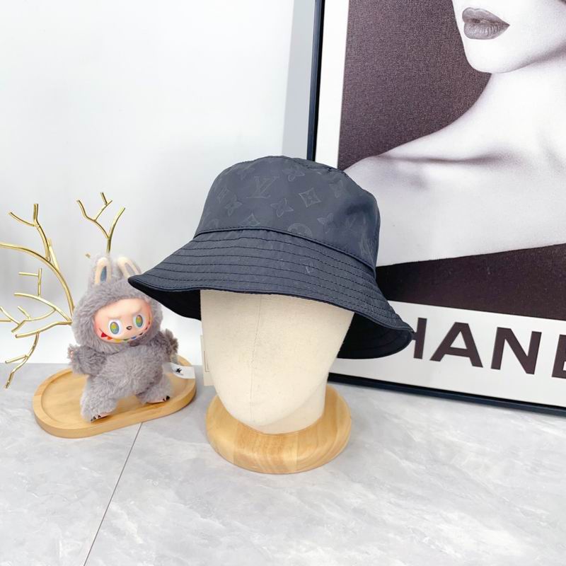 LV hat dx (167)