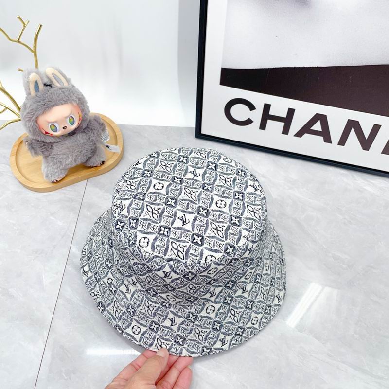 LV hat dx (217)