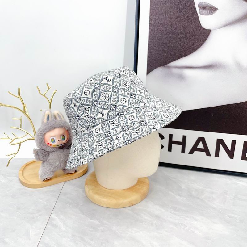 LV hat dx (220)