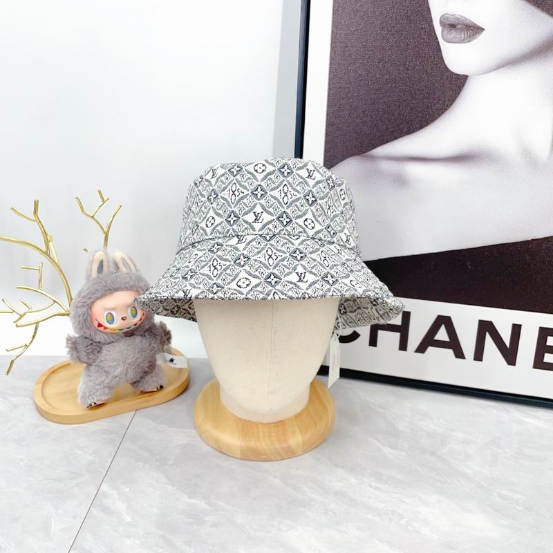 LV hat dx (222)