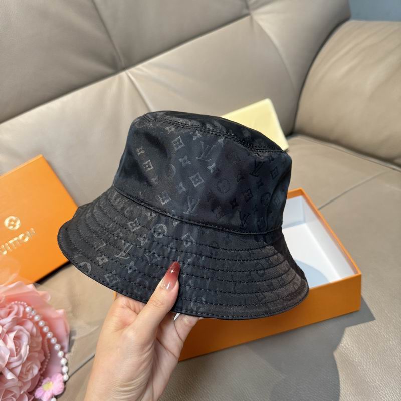 LV hat dx (246)