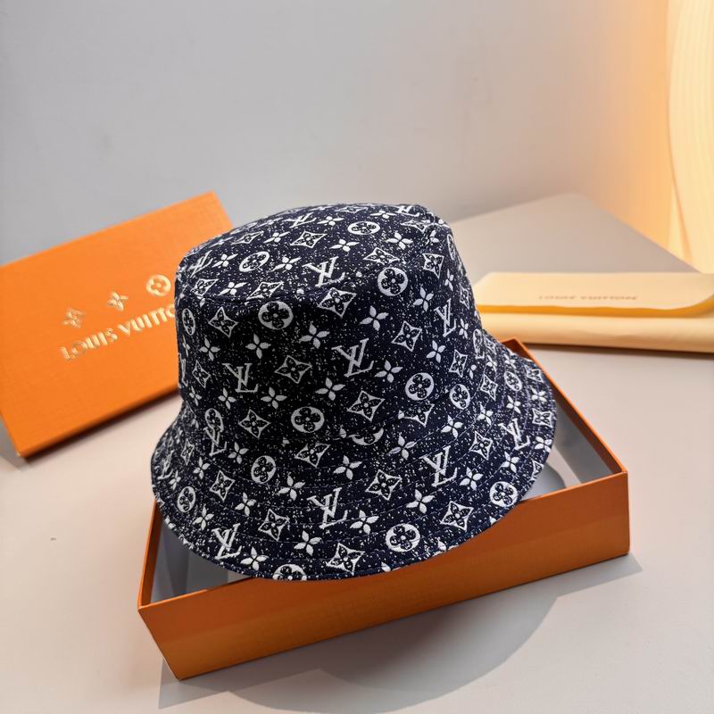 LV hat dx (351)