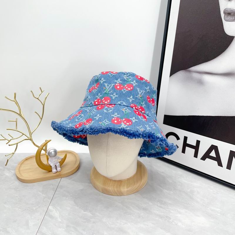 LV hat dx (740)