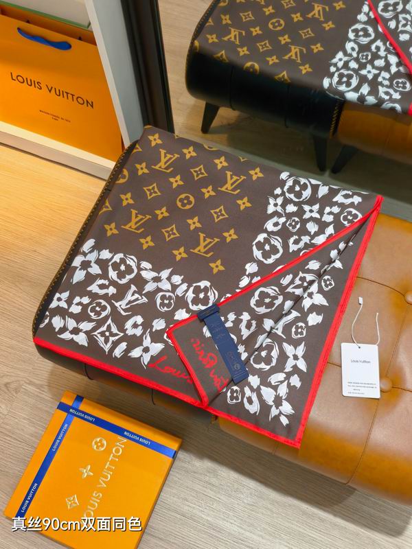 LV silk Scarf 90X90cm E38 (16)