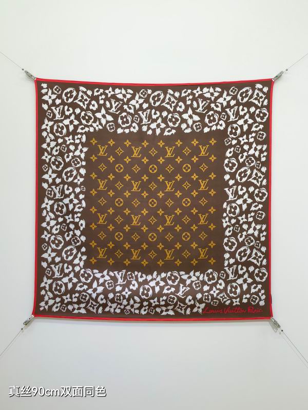 LV silk Scarf 90X90cm E38 (17)