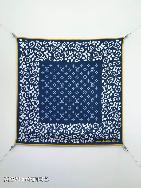 LV silk Scarf 90X90cm E38 (7)