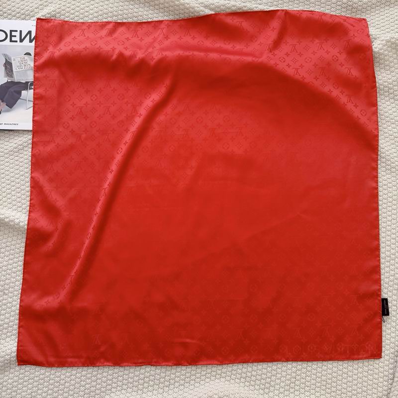 LV silk Scarf 90X90cm E40 (25)