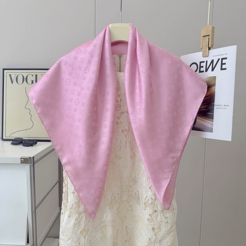 LV silk Scarf 90X90cm E40 (33)