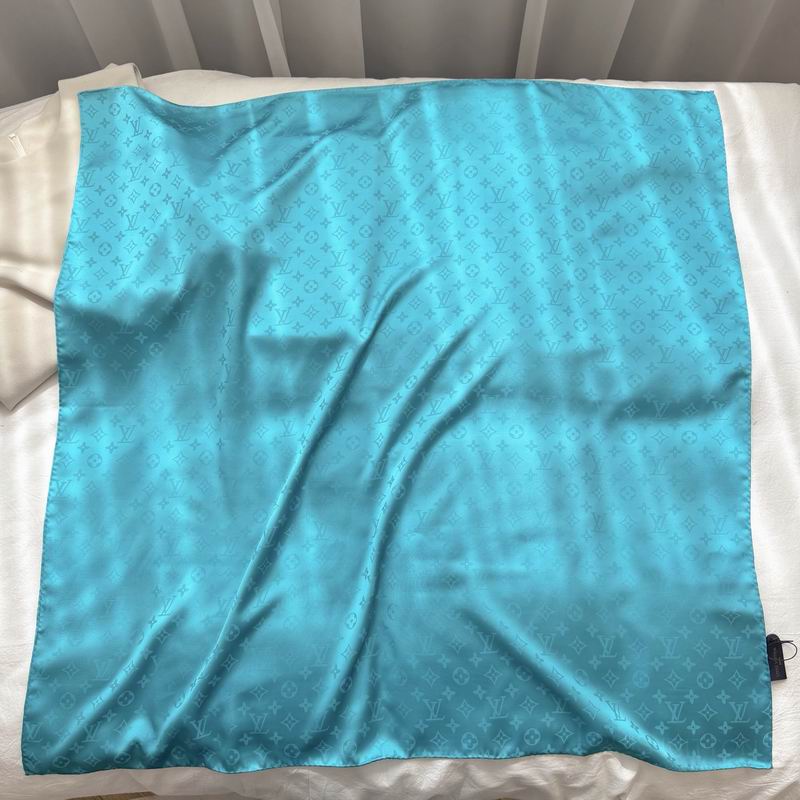 LV silk Scarf 90X90cm E40 (62)