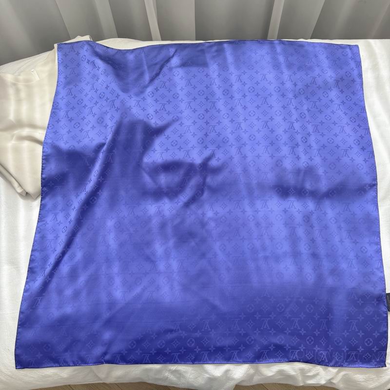 LV silk Scarf 90X90cm E40 (69)