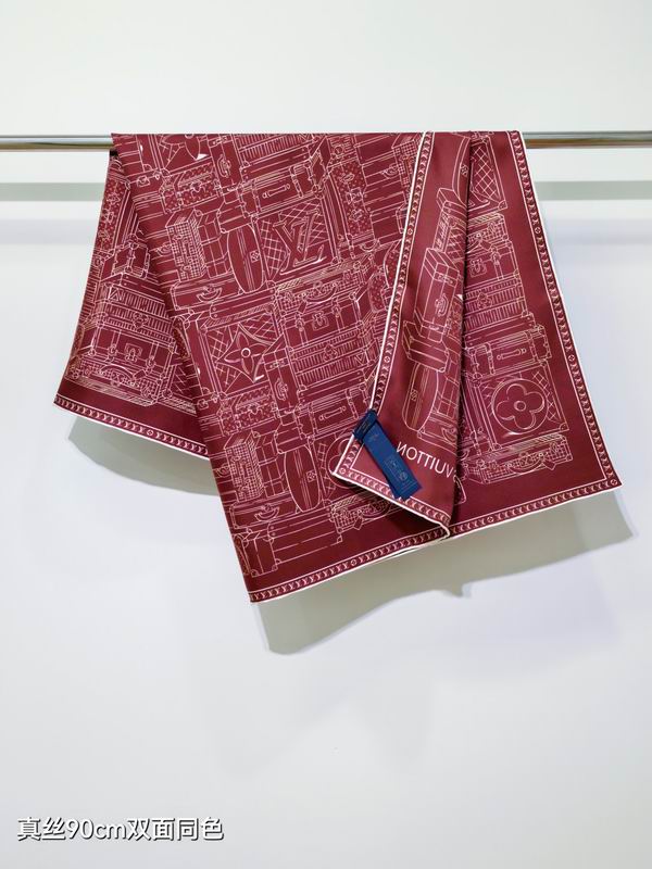 LV silk scarf 90X90cm E14 (21)