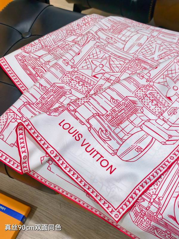 LV silk scarf 90X90cm E14 (32)